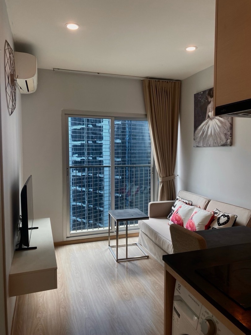 Noble revolve Ratchada - photo 3