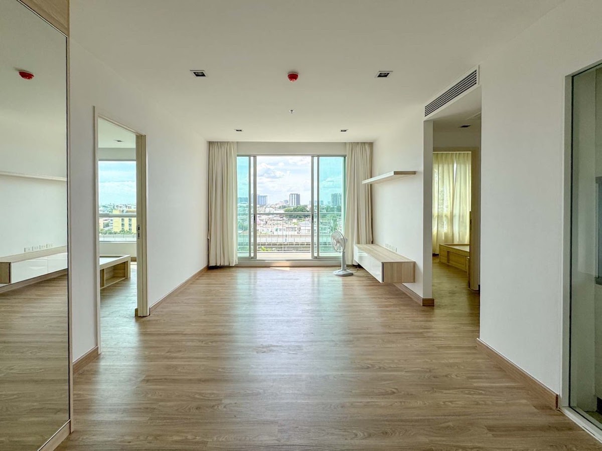 The Room Sathorn - Taksin - main photo