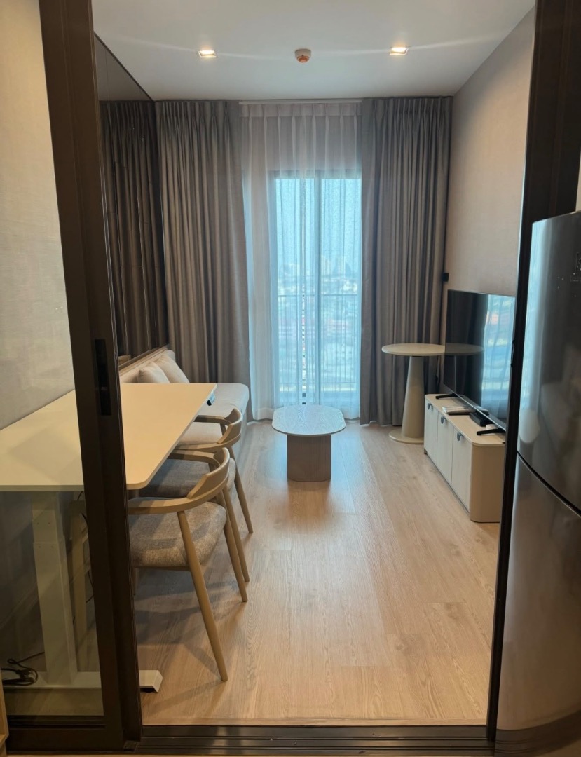 Project : Reference Sathorn-Wongwianyai - main photo