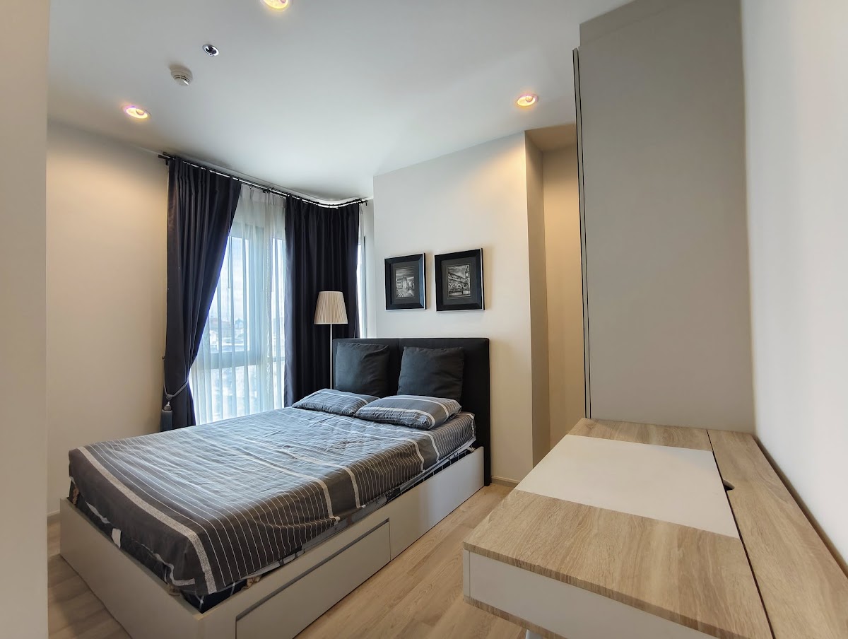 Centric Ratchada-Huai Khwang - photo 3
