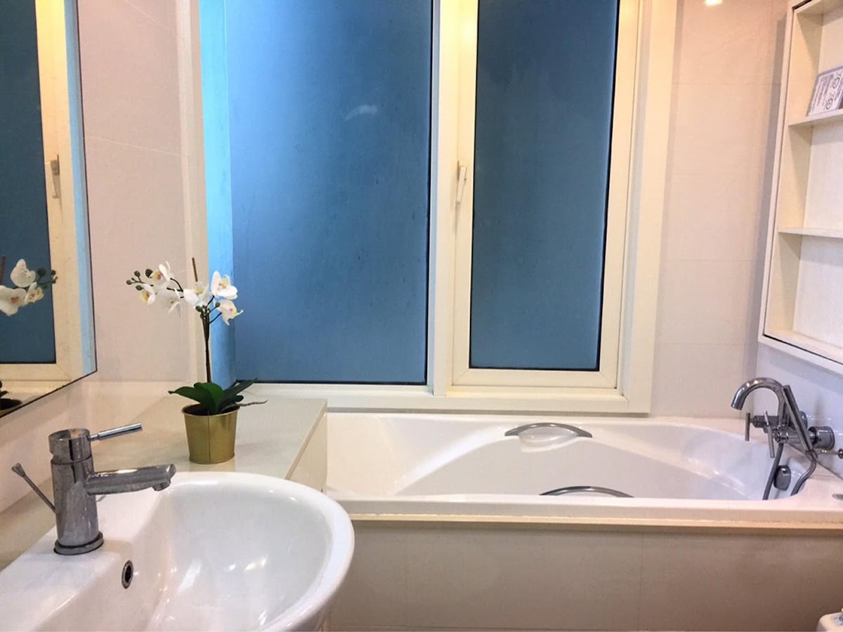 Siri Residence Sukhumvit 24 - photo 2