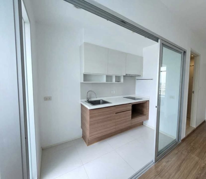 Fuse Chan - Sathorn - photo 3