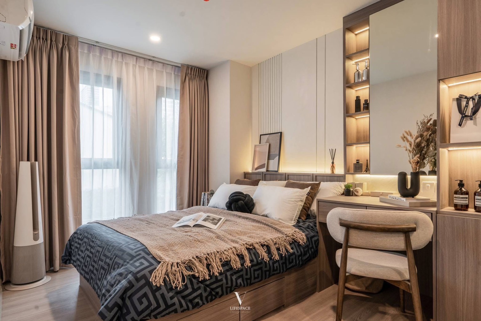 Aspire Ratchayothin - main photo