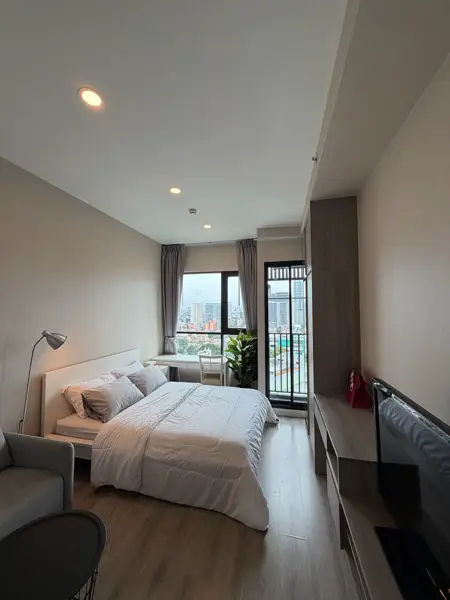 KnightsBridge Prime Phaholyothin 24 🌿🤍
