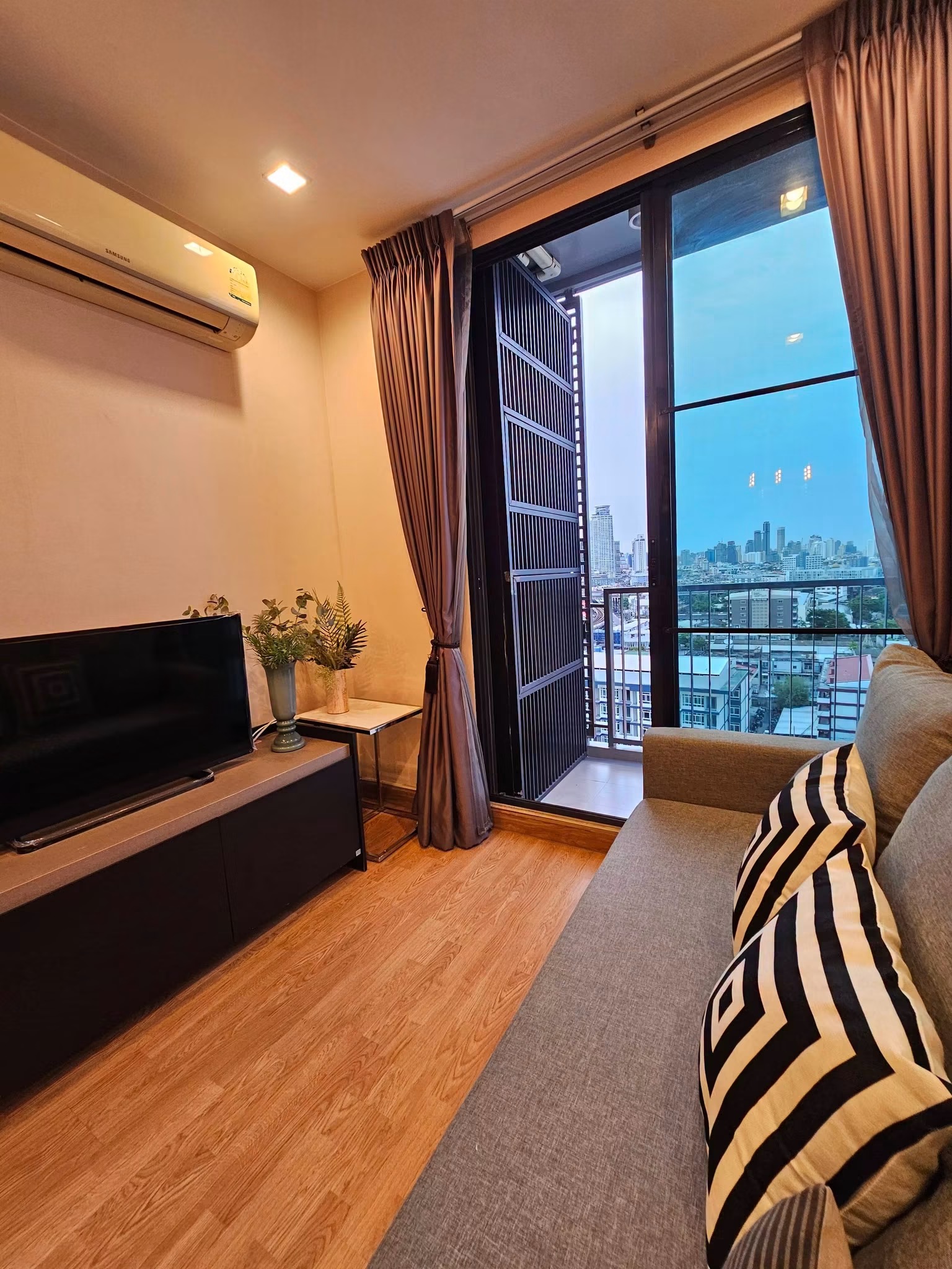 Q House Sukhumvit 79 - photo 2