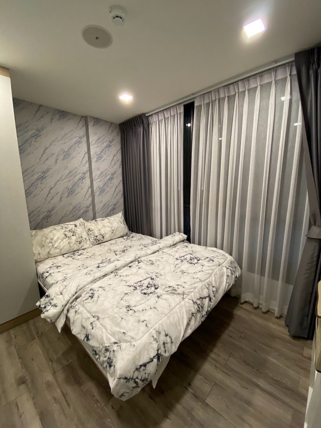 Brown Condo Huaikwang - photo 2