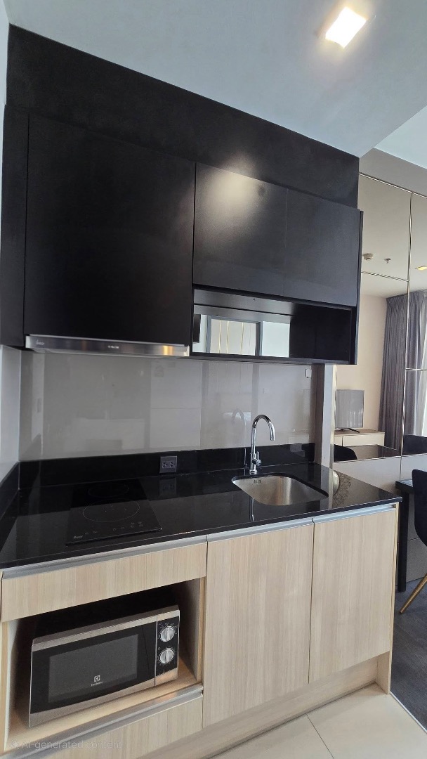 EDGE Sukhumvit 23 - photo 2