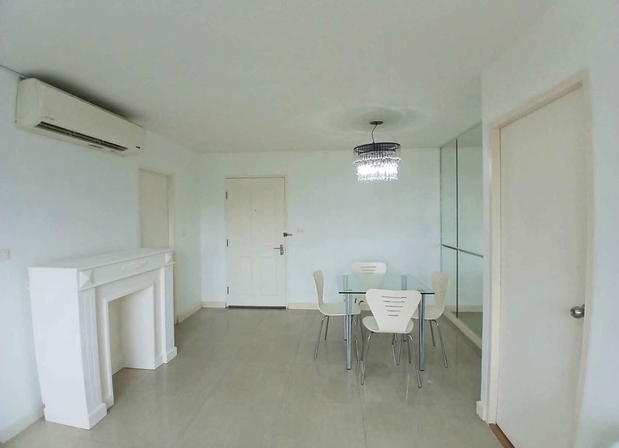 Condo One Thonglor Station - photo 2
