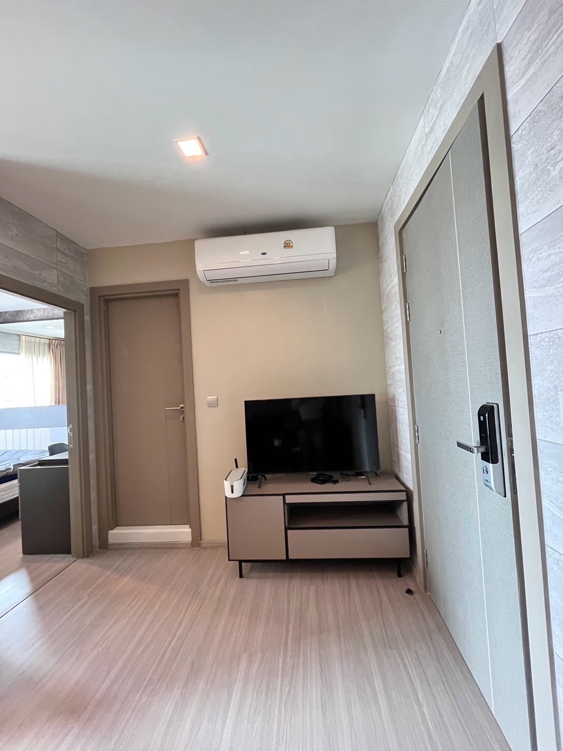 Life Asoke - Rama 9 - photo 2