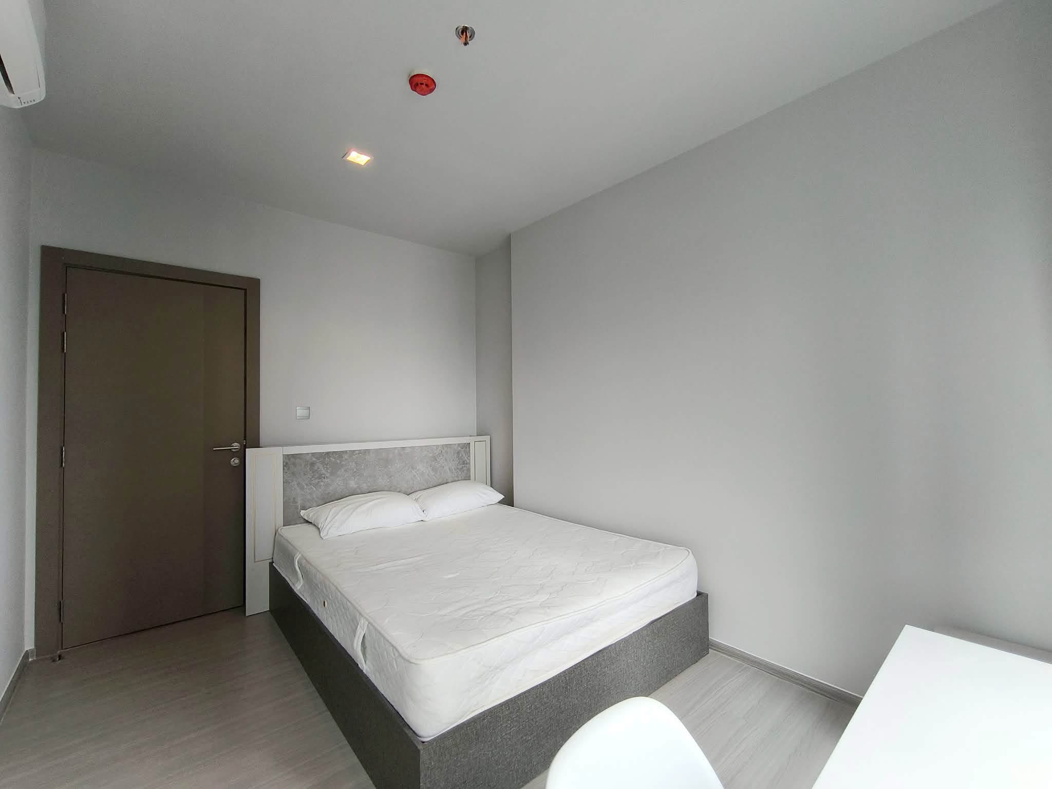 Life asoke rama9 - photo 3