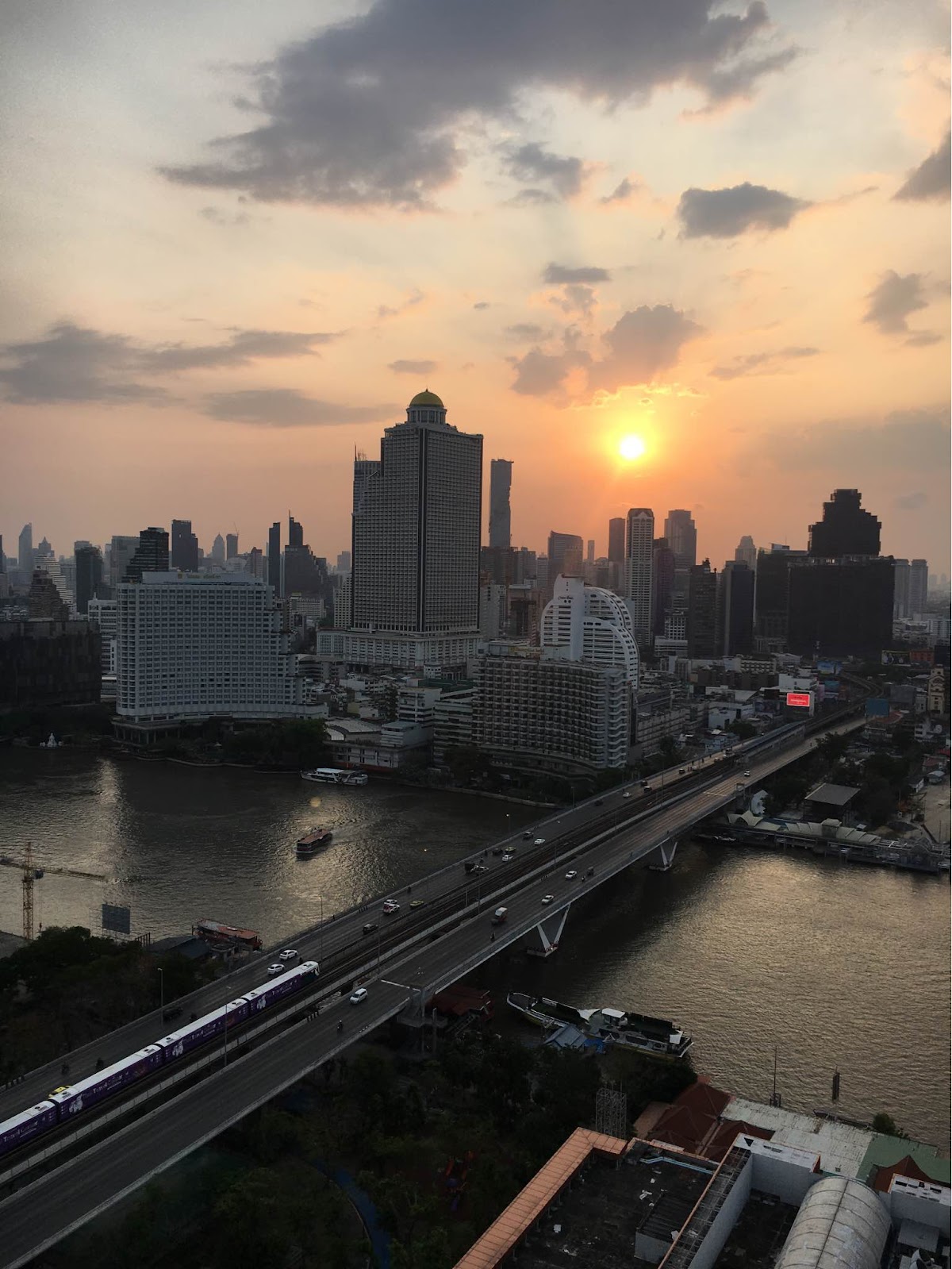 Baan Sathorn Chaopraya - photo 2