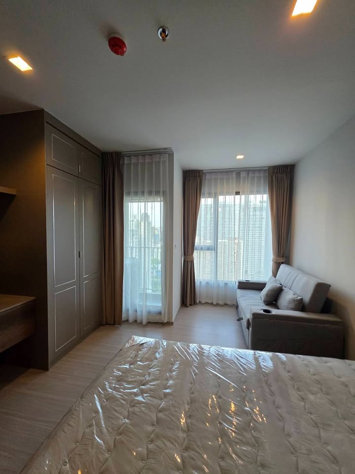 Life Asoke Rama 9 - photo 2