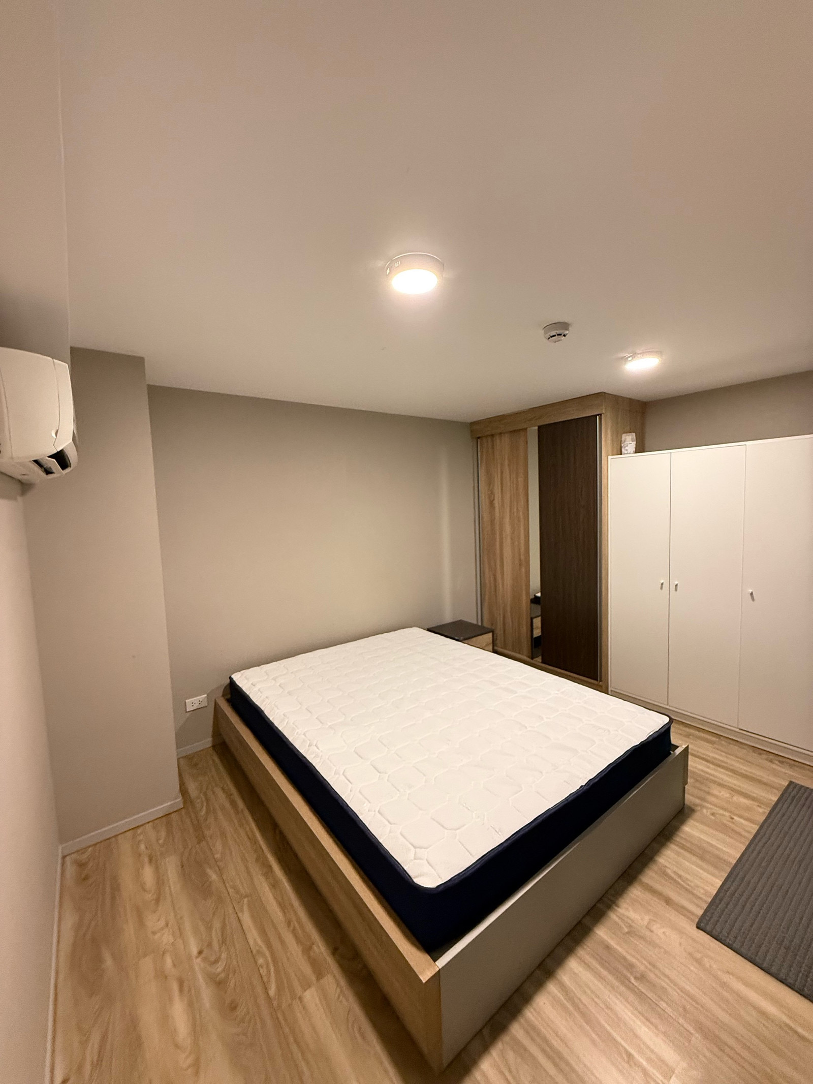 Blossom Condo @ Sathorn-Charoenrat - photo 3