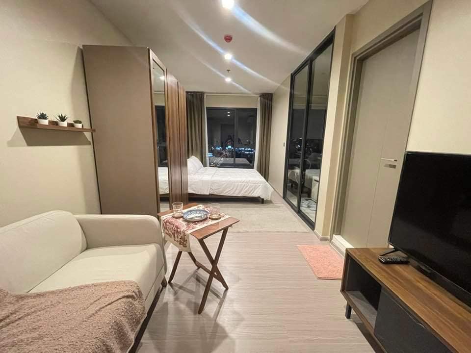 Life asoke hype - main photo