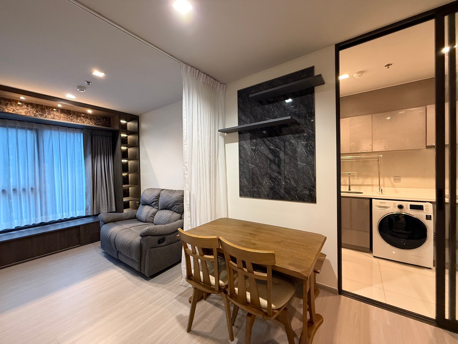 Life Asoke - Rama 9 - photo 3