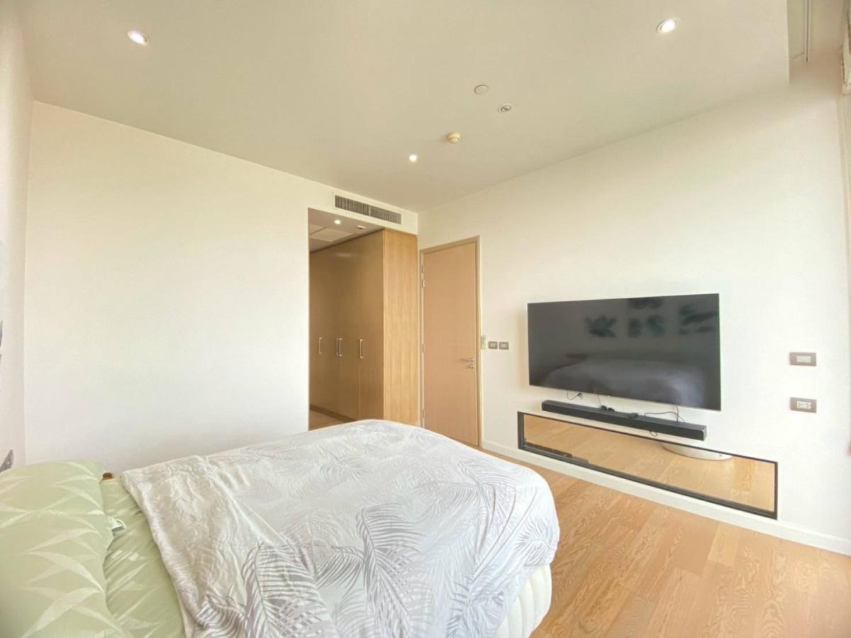 Magnolias Waterfront Residences - photo 3
