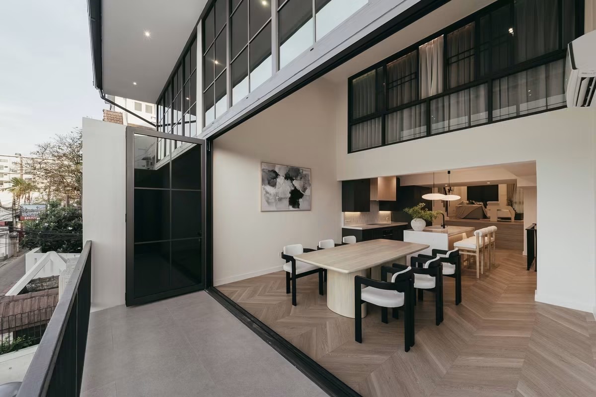 TOWNHOME NEAR EKKAMAI - THONG LOR - main photo