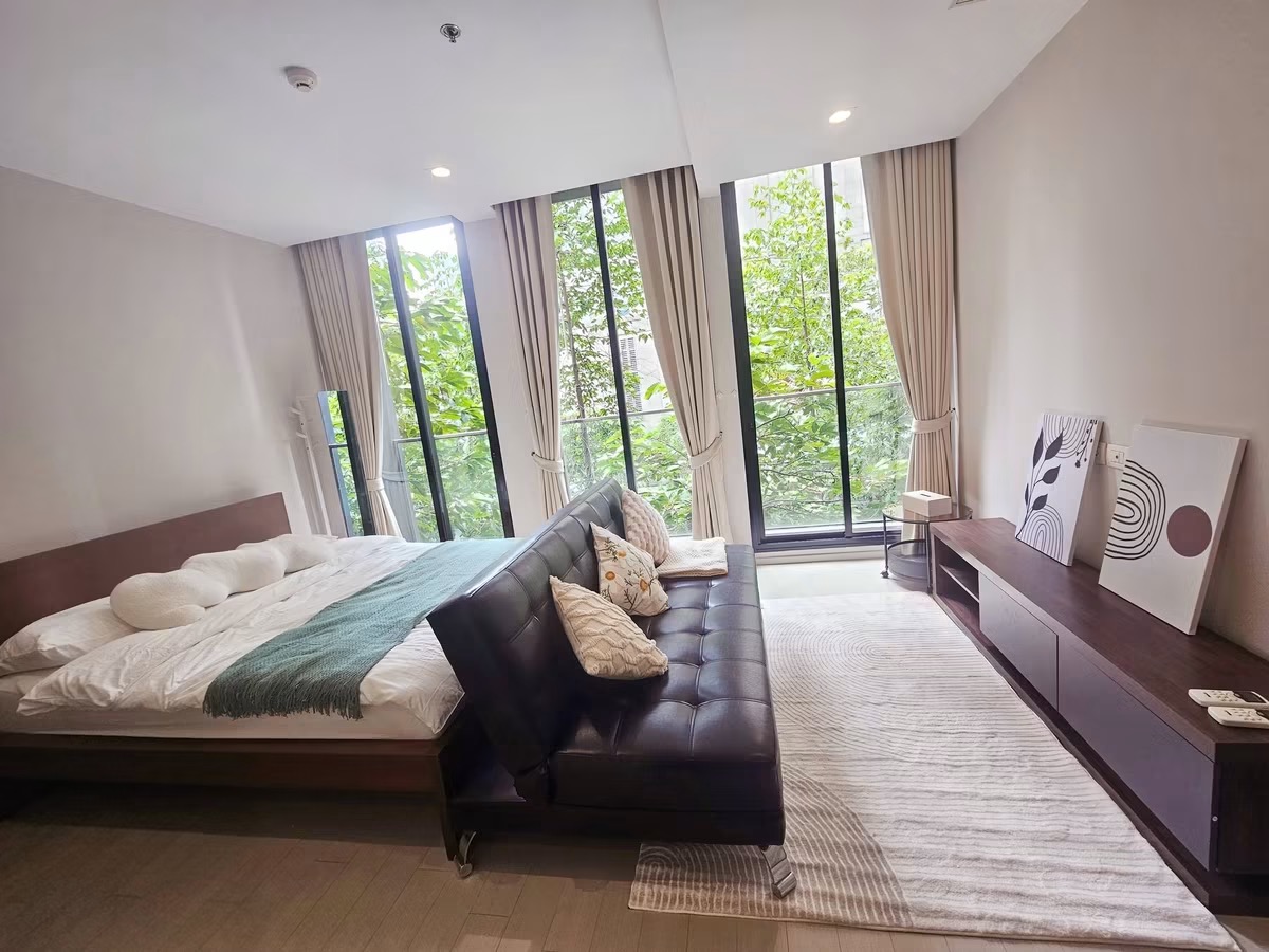 Noble Ploenchit - main photo