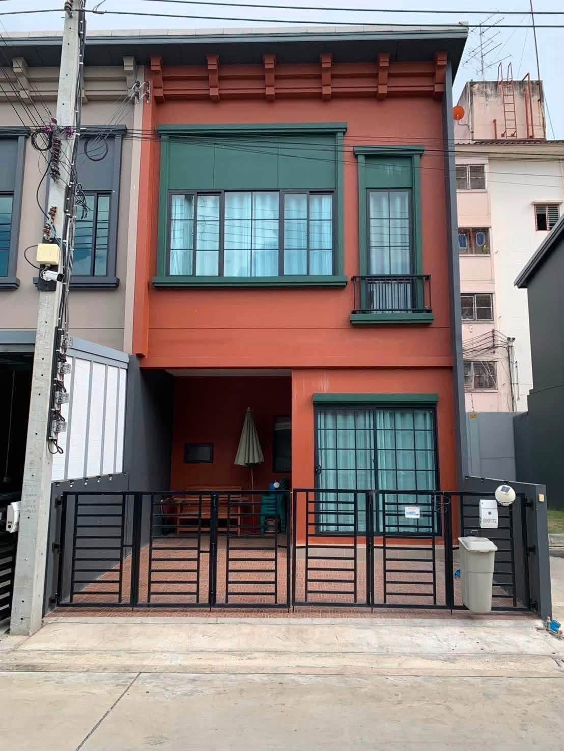 Siri Place Bangna-Theparak