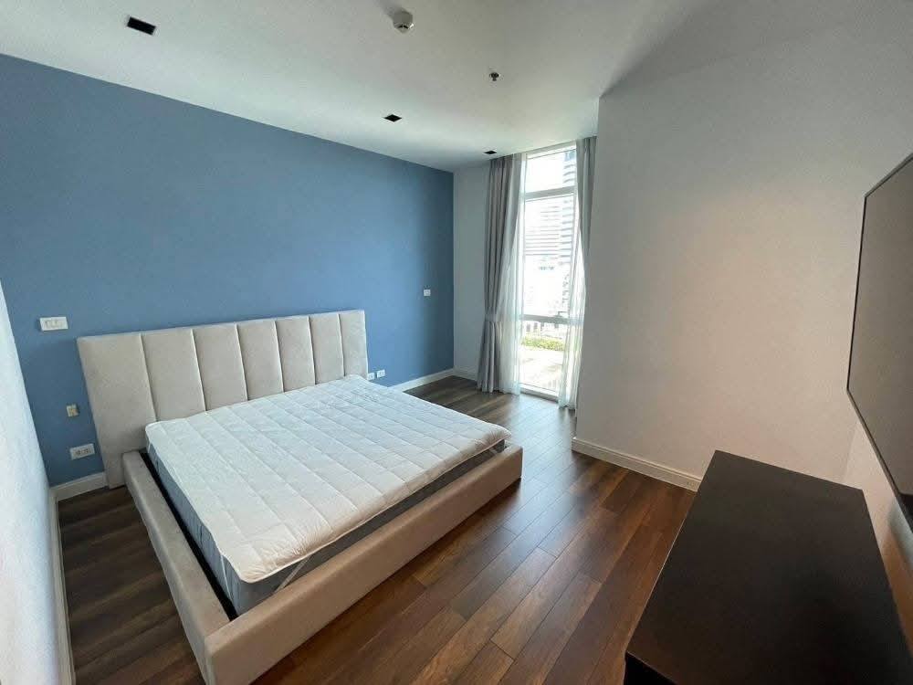 Athenee Residence - photo 2