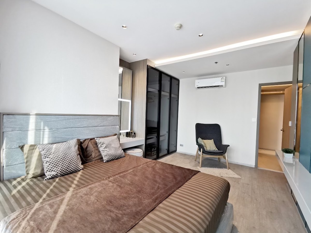 Sky Walk Condominium - photo 2