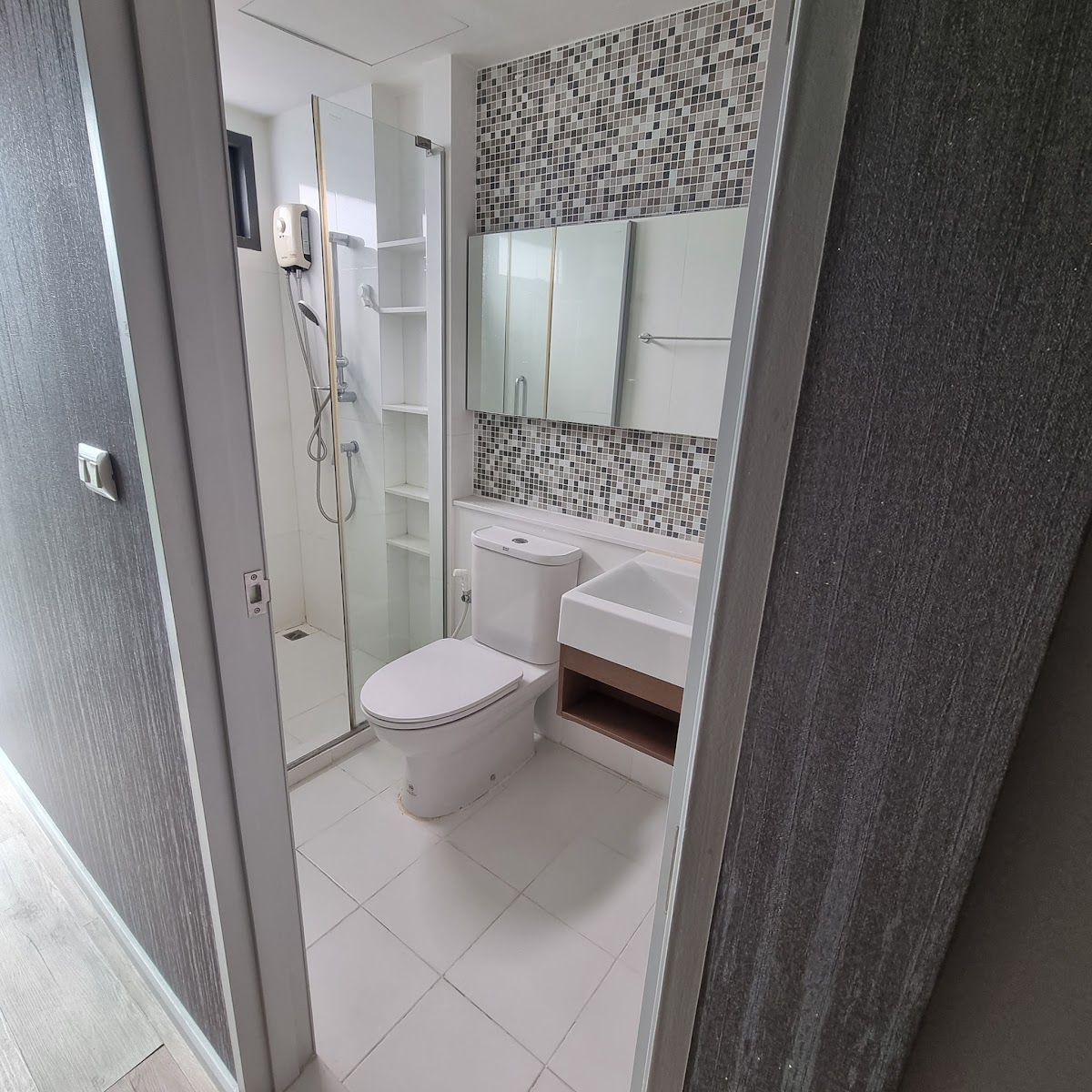 Aspen Condo Lasalle - photo 2