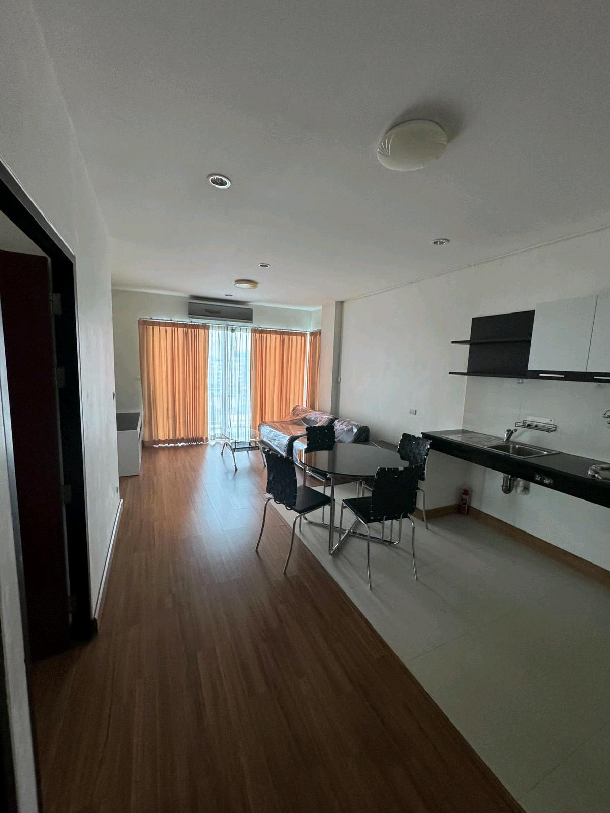 The Wellington Condo - photo 3