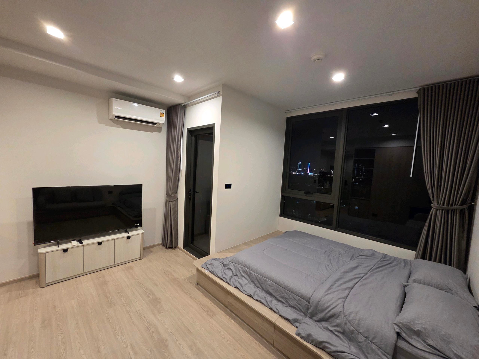 Reference Sathorn-Wongwianyai - photo 3