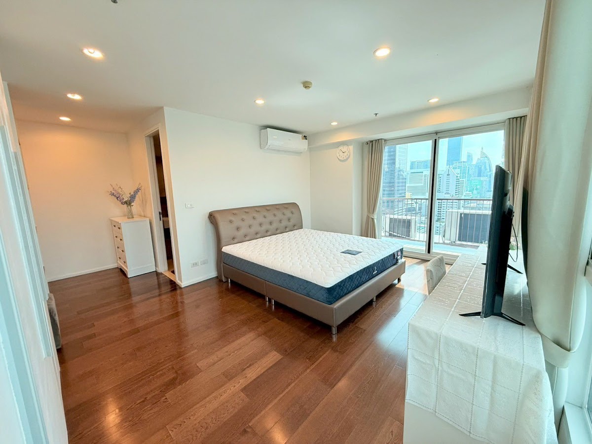 15 Sukhumvit Residences - photo 2