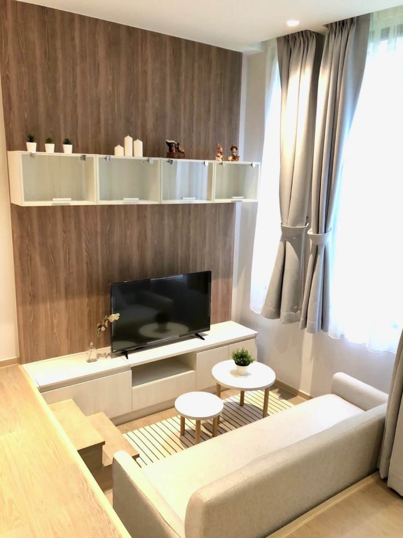 Runesu Thonglor - photo 3