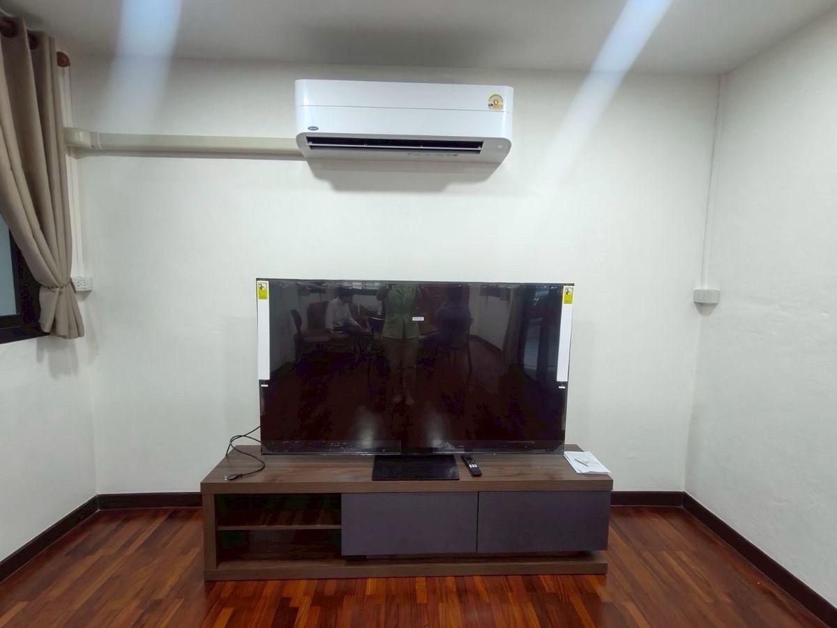 ✨ For Rent | 4BR Newly Renovated House (250 sqm | Big Garden | 6–8 Parking) - photo 3