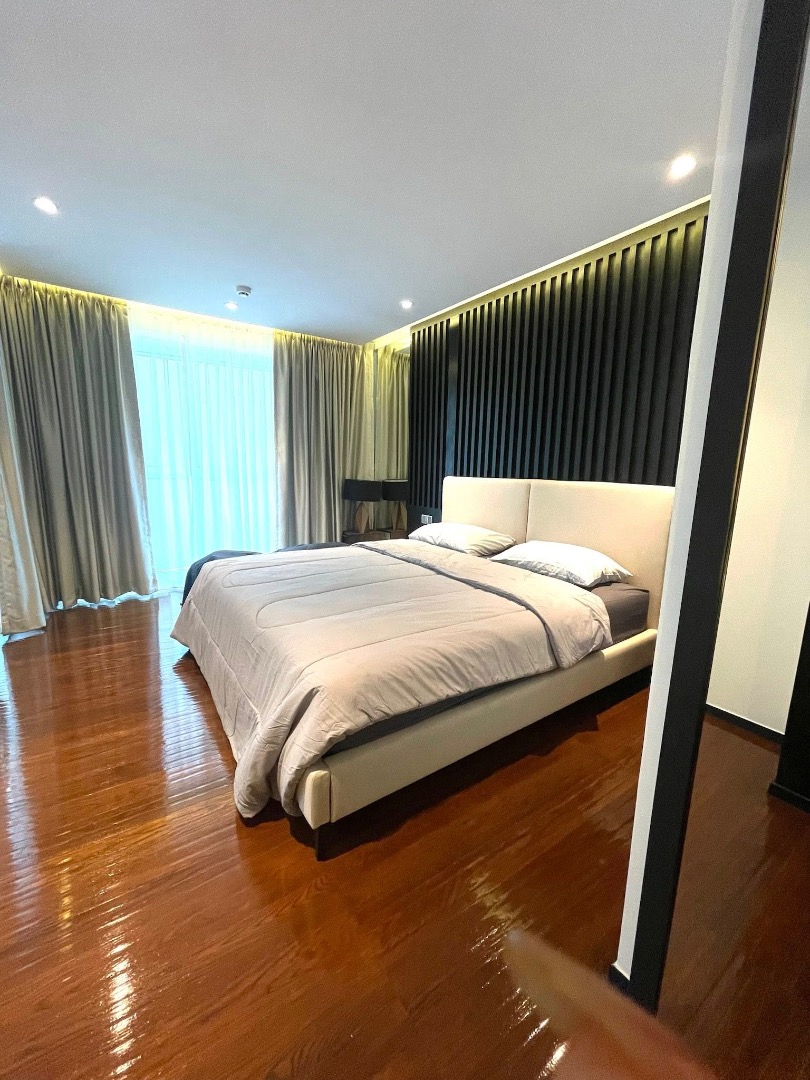 The Private Residence Rajdamri - photo 2