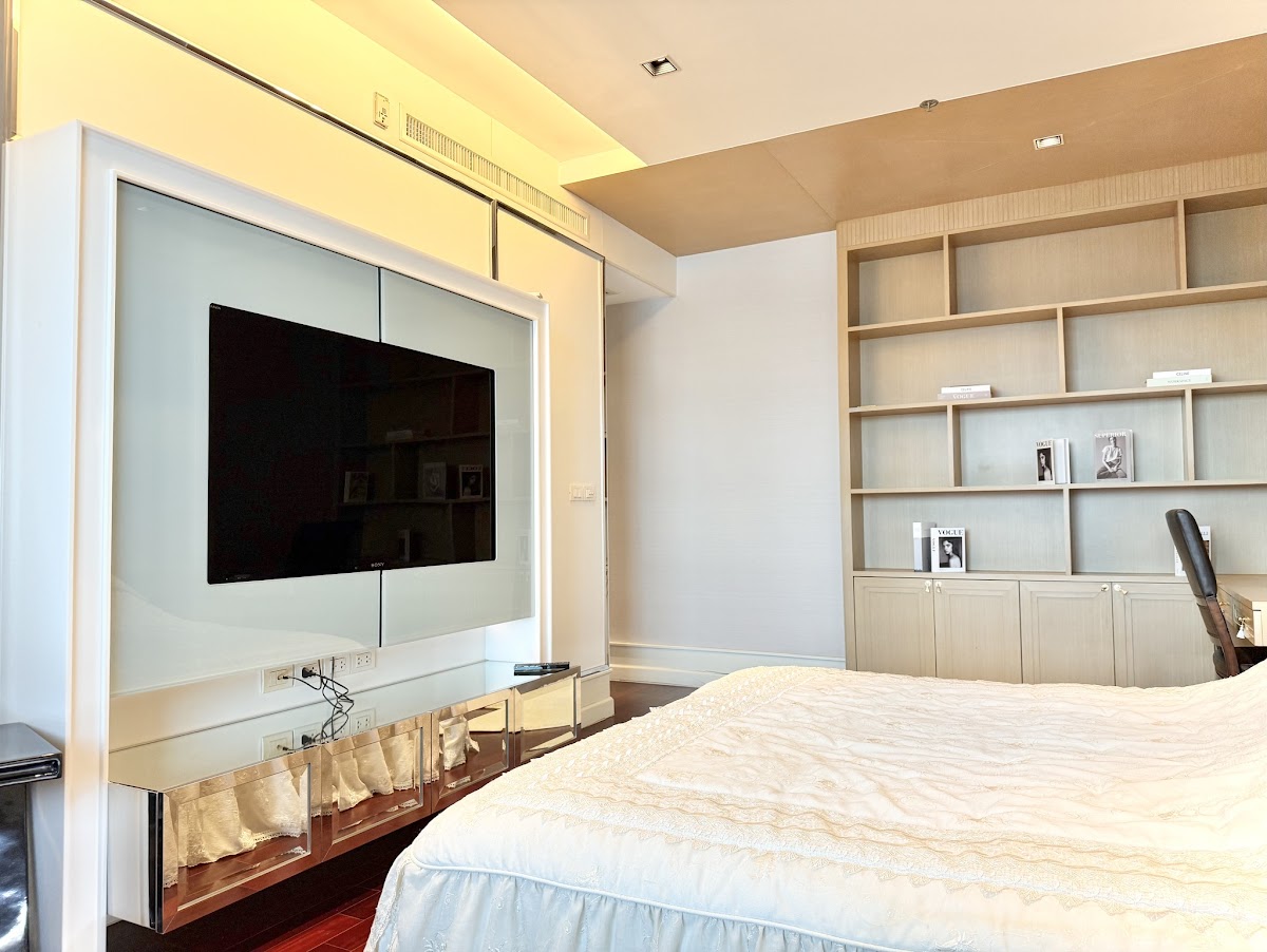 Athenee Residence Condominium - photo 3