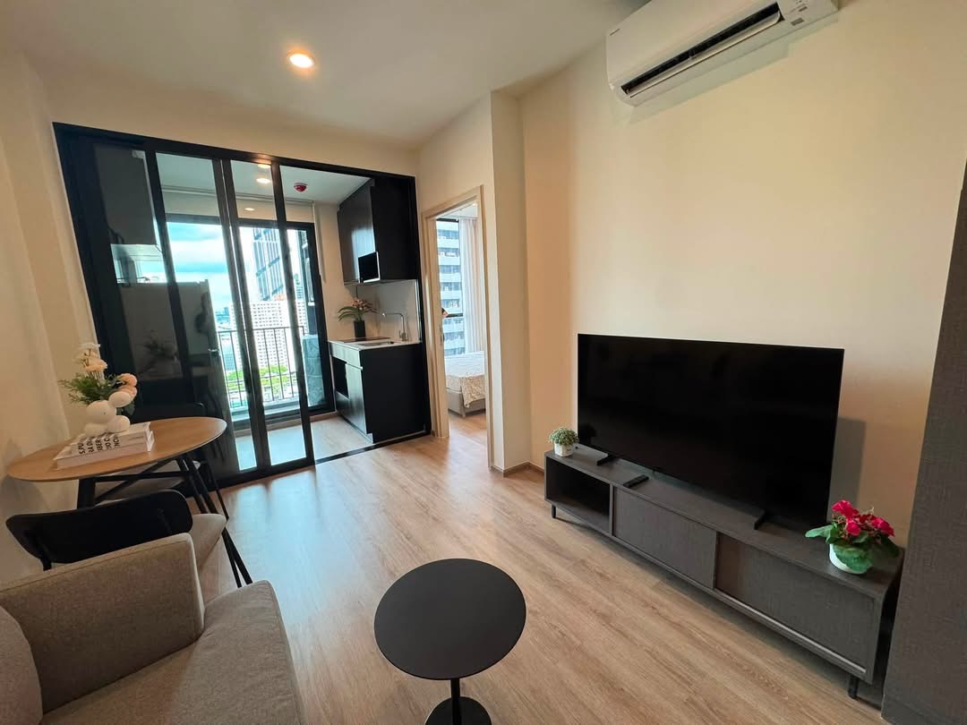 Nue District R9 - main photo