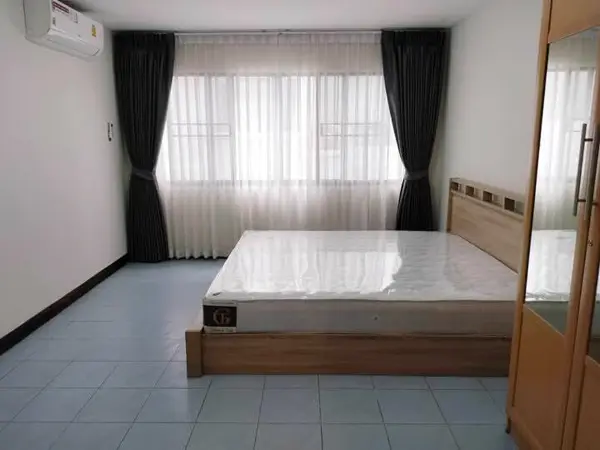 Sathorn Condo Place