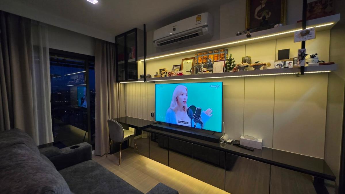 Life Sathorn Sierra - main photo