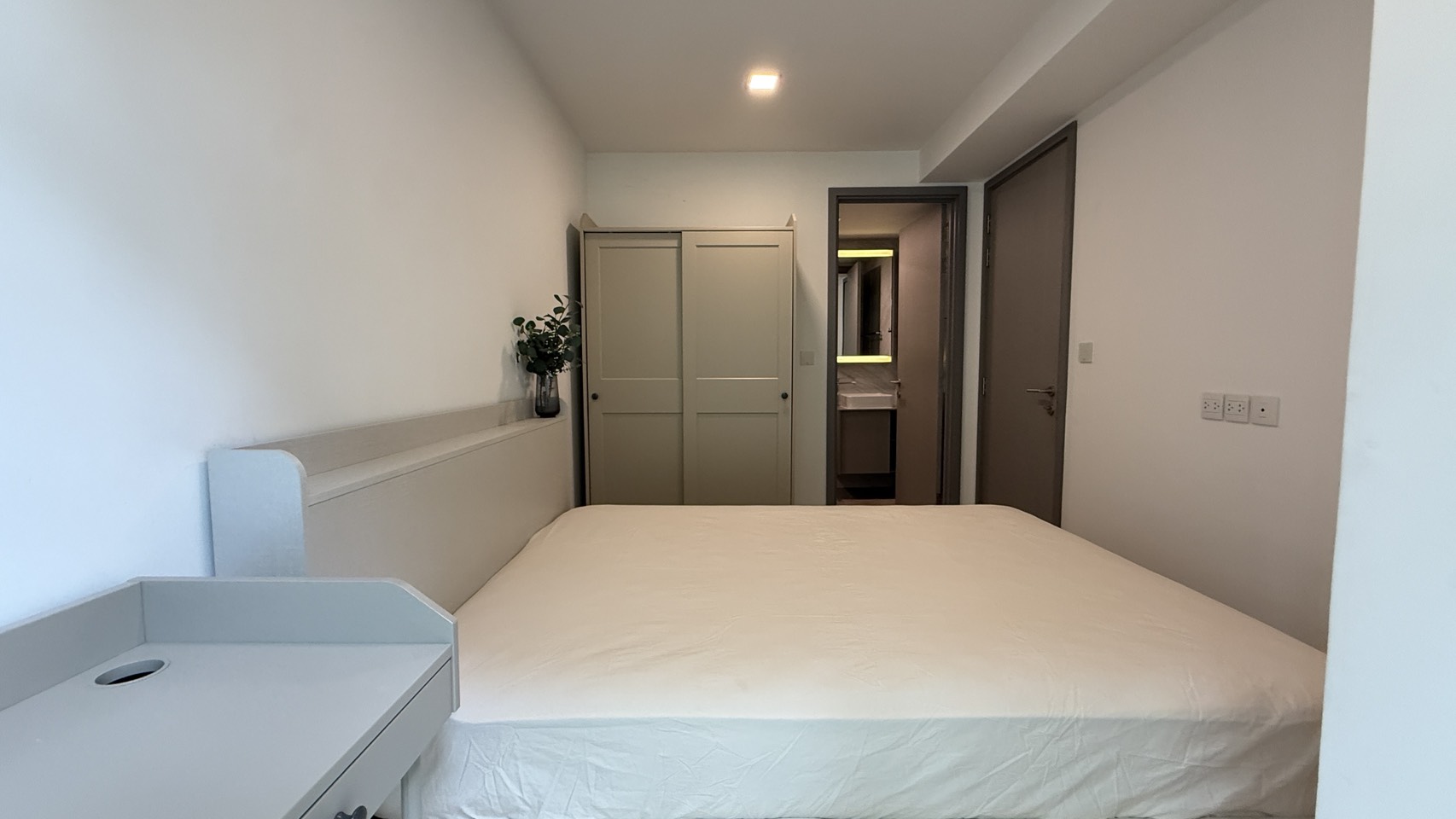 Taka Haus Ekamai 12 - photo 2