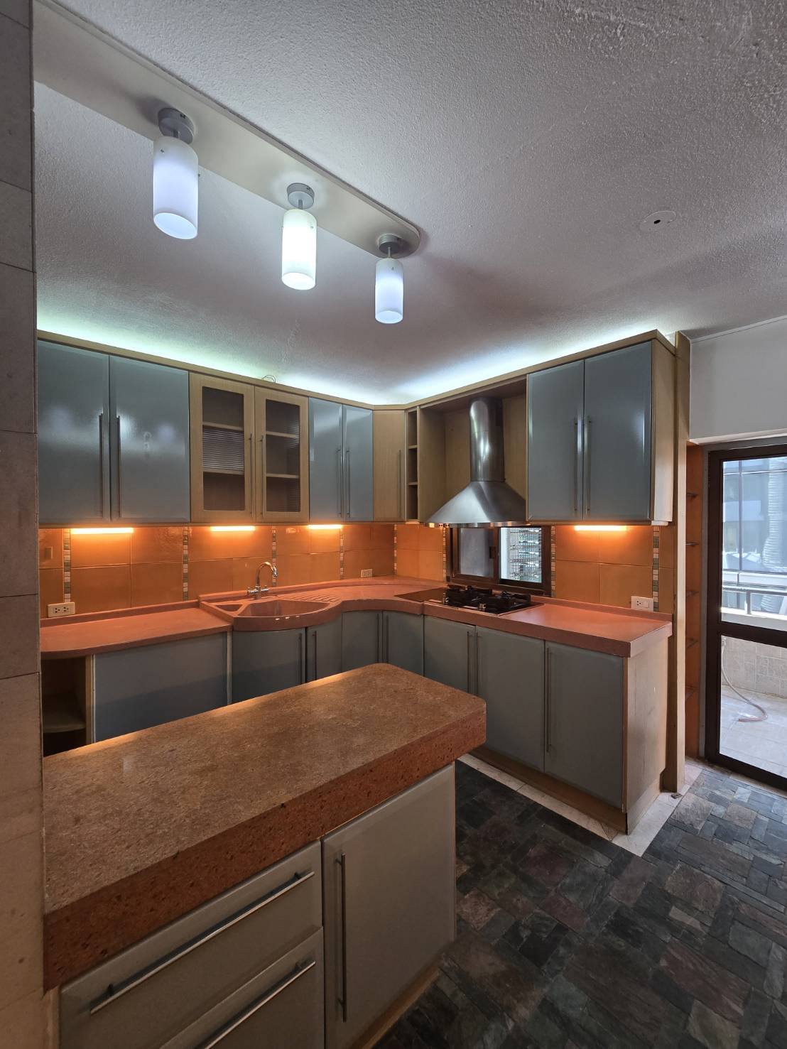 Sithakarn Condominium - photo 3