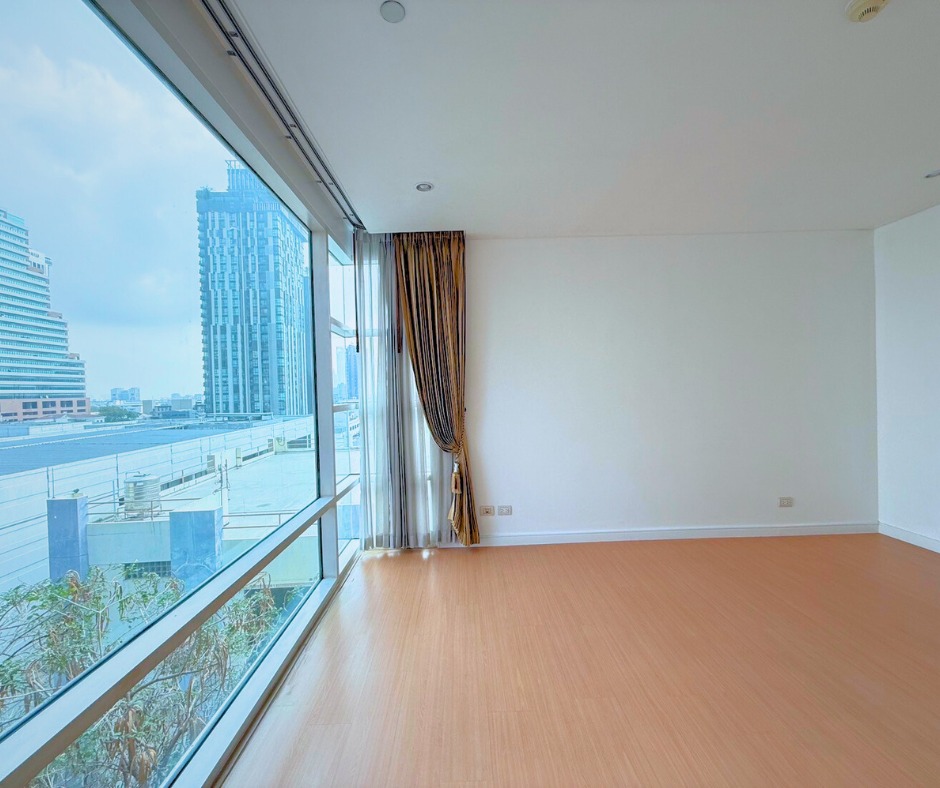 Fullerton Sukhumvit - photo 2