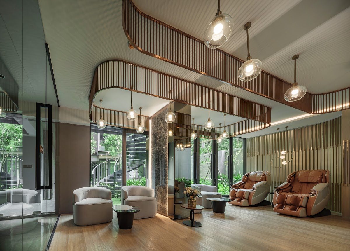 LLOYD Soonvijai - Thonglor - photo 2