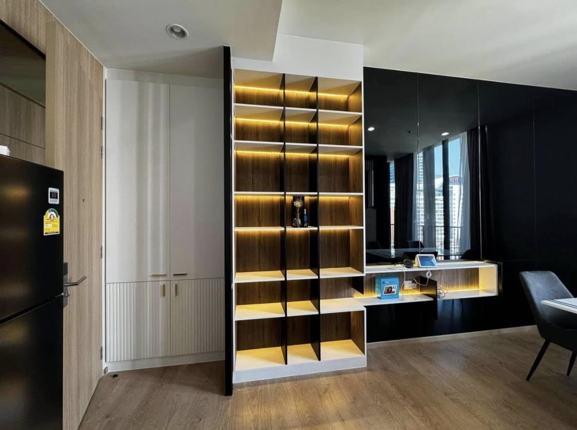 Thumbnail 11