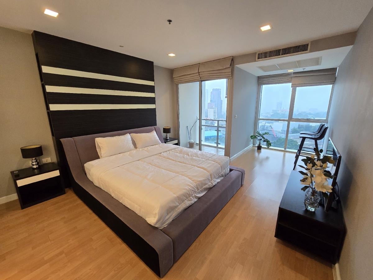 Nusasiri Grand Condo Ekamai - main photo