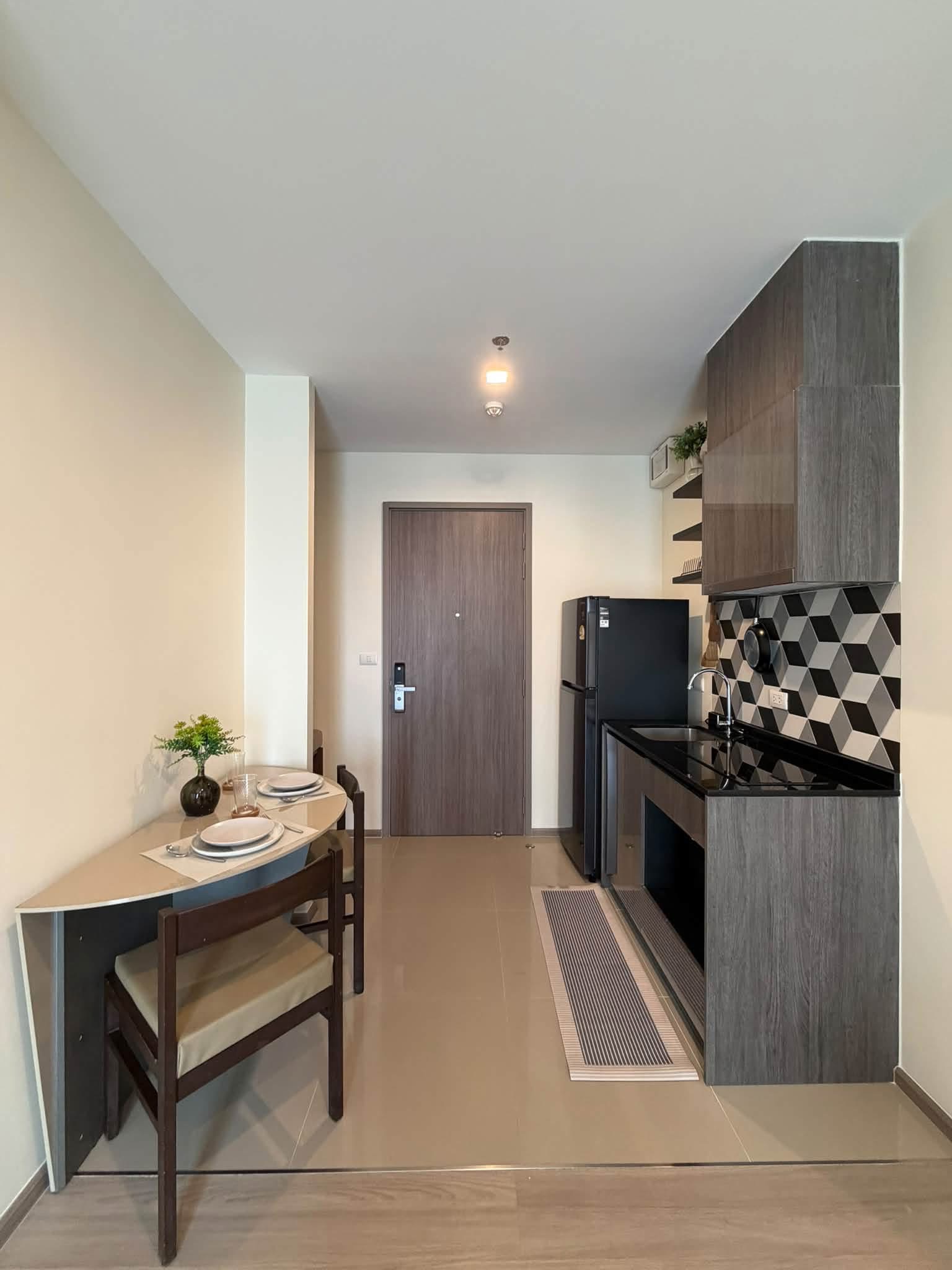 The Base Phetchaburi-Thonglor - photo 2