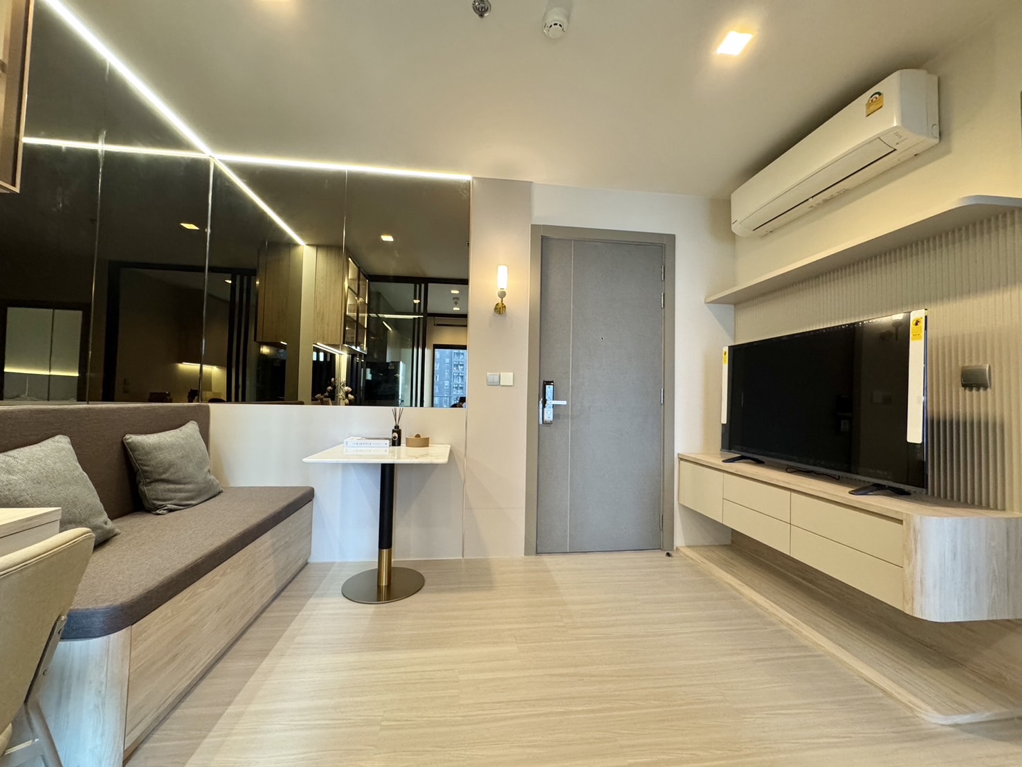 Life asoke rama9