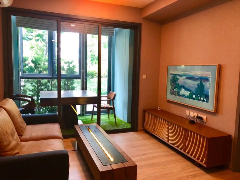Taka Haus Ekamai 12 - main photo