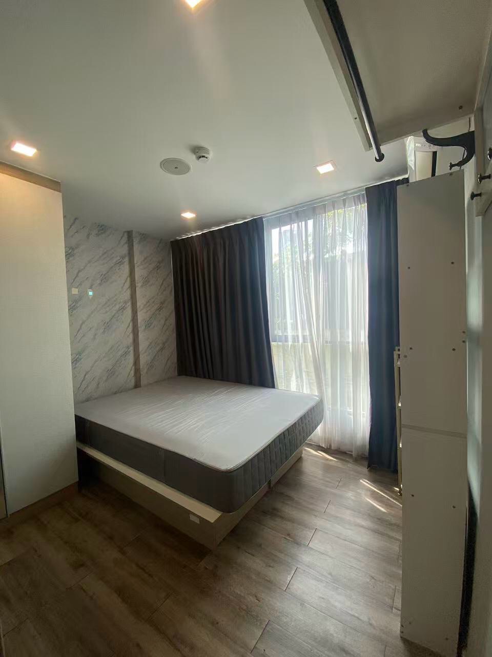 Brown Condo Huaikwang - photo 2