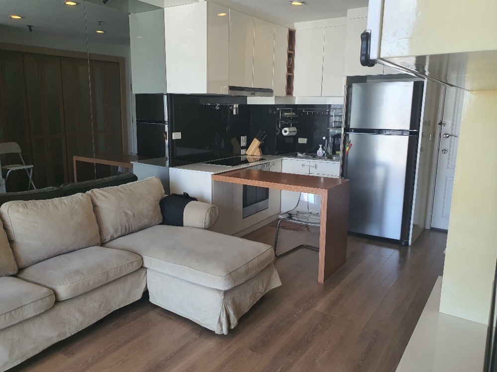 Sathorn House - photo 2