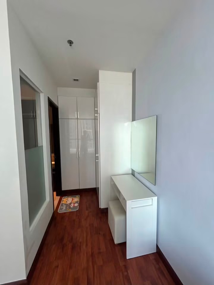 SKYWALK CONDOMINIUM - photo 2