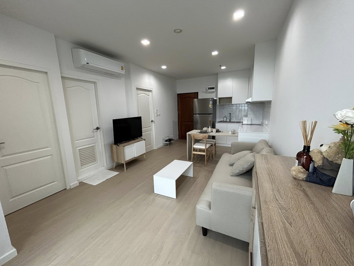 Sathorn House - main photo
