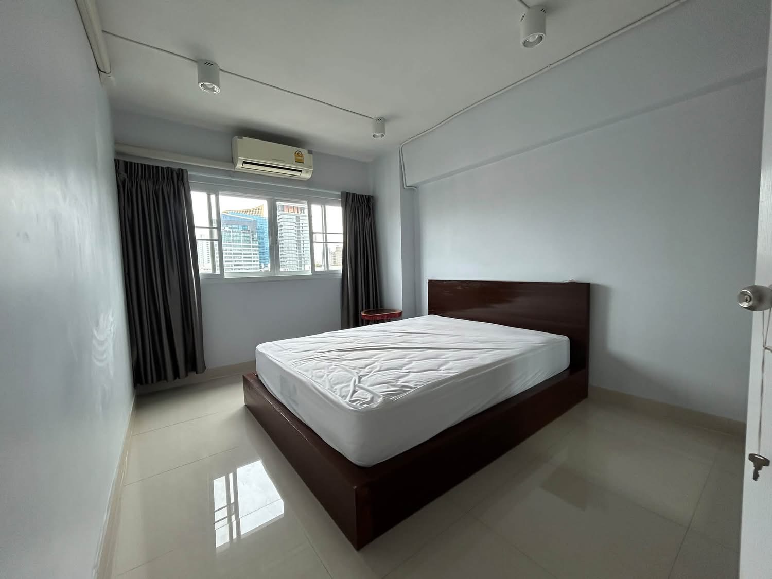 Thonglor Tower Condominium - main photo
